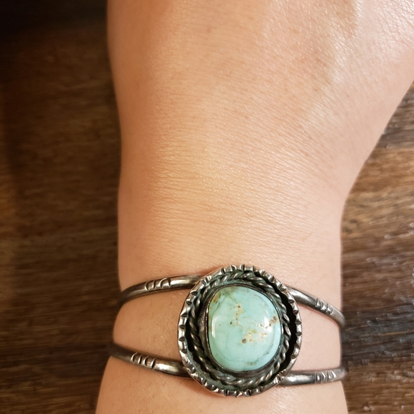 Vintage Sterling Silver Turquoise Cuff Bracelet